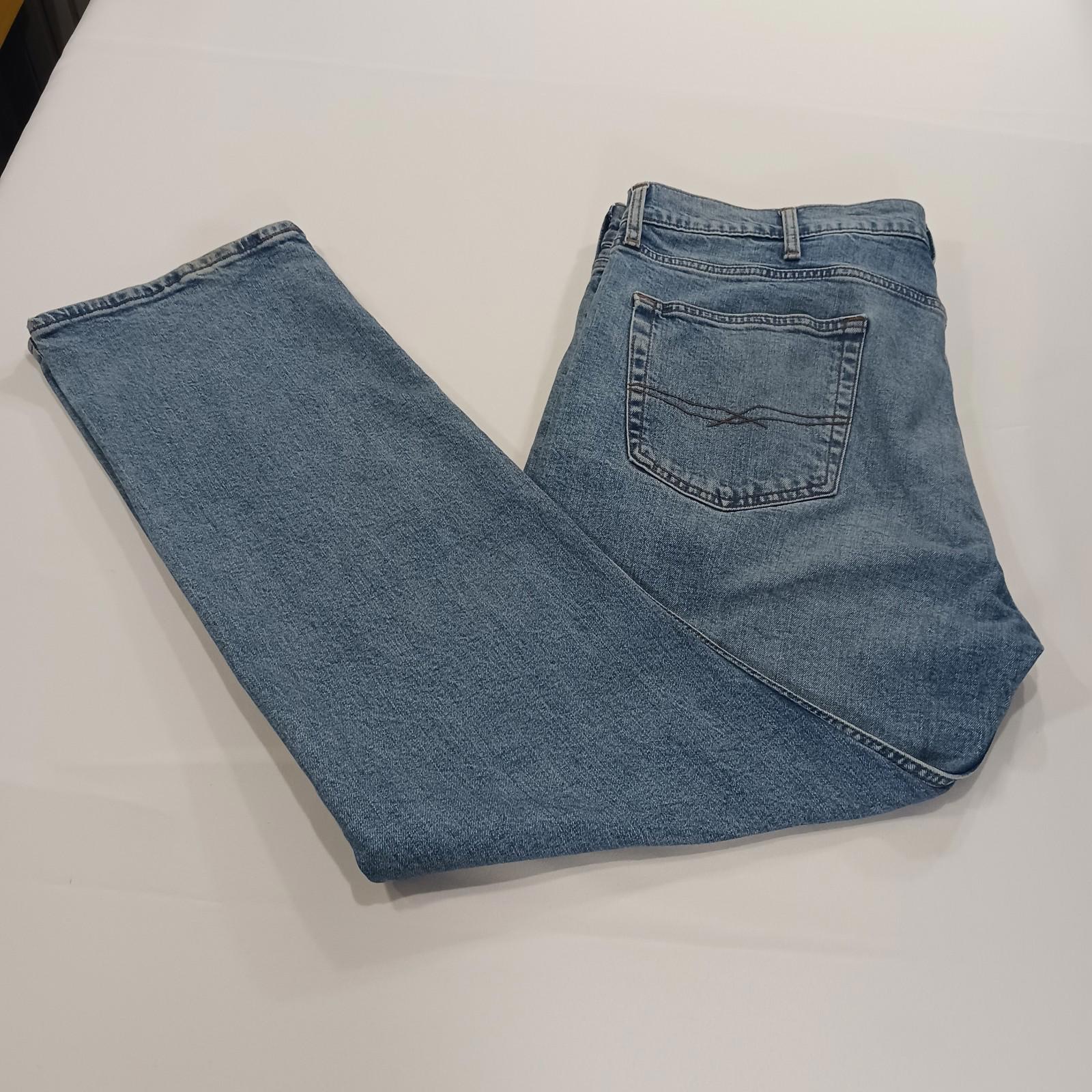 Signature Levi's Men's W42 L32 Fits (40×31) Cotton Blend Slim Straight Jeans