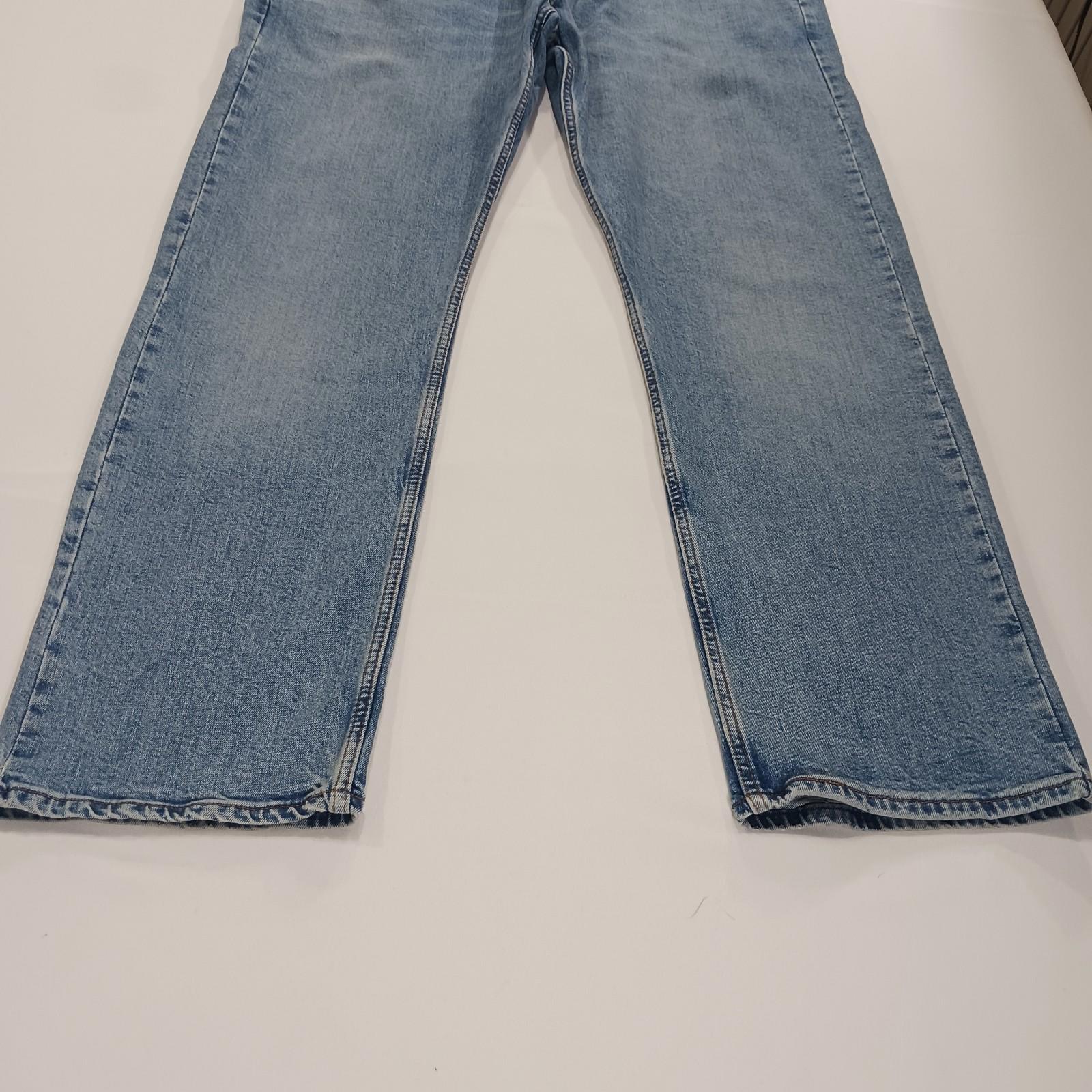 Signature Levi's Men's W42 L32 Fits (40×31) Cotton Blend Slim Straight Jeans