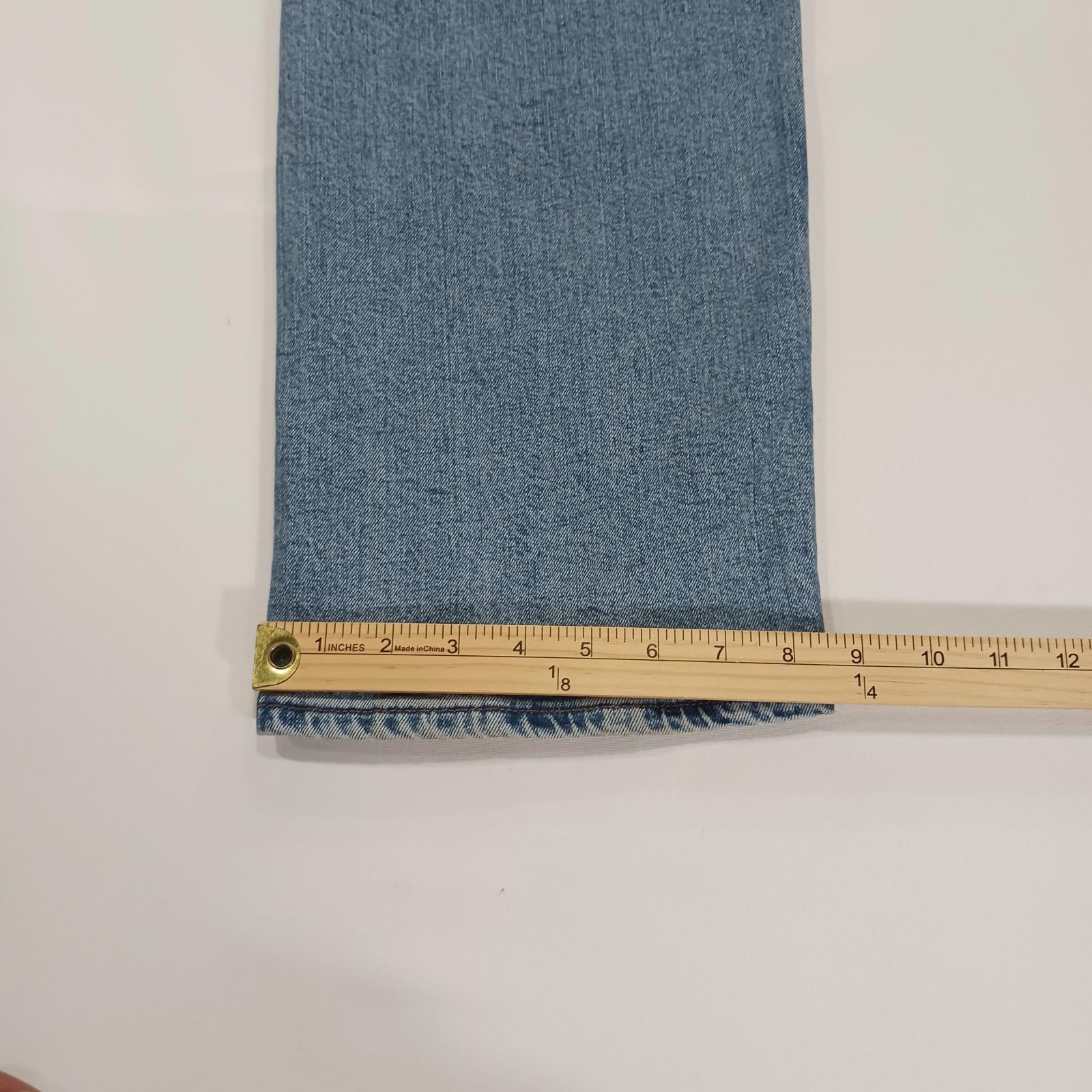 Signature Levi's Men's W42 L32 Fits (40×31) Cotton Blend Slim Straight Jeans