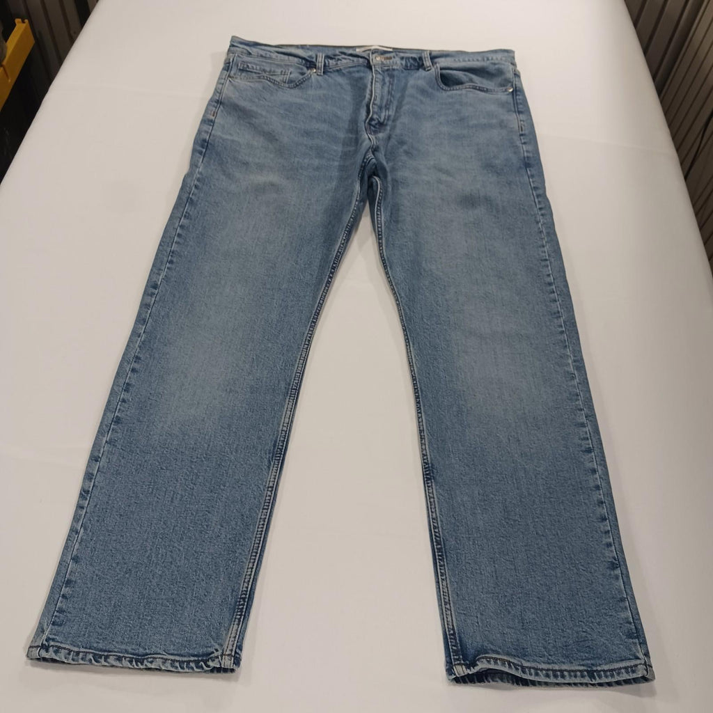 Signature Levi's Men's W42 L32 Fits (40×31) Cotton Blend Slim Straight Jeans